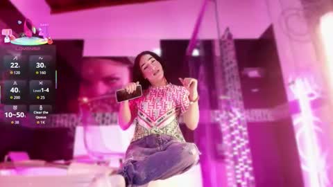 Small Hot19 online show from 02-03-26, 10:20