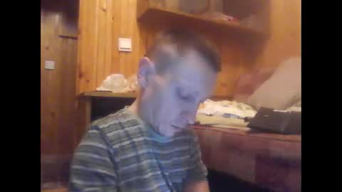 Snapshot of smalldream666 chatting on 11-05-25, 09:26 PIST PIST online show from 11-05-25, 09:26