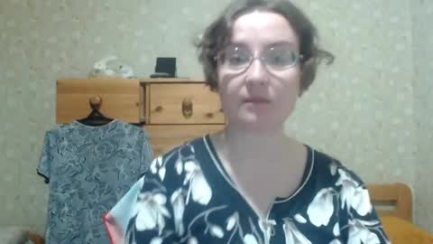 smart_rose online show from 04-15-26, 04:58