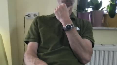 Snapshot of smart_sex69 chatting on 06-12-26, 02:16 smart_sex69 online show from 06-12-26, 02:16