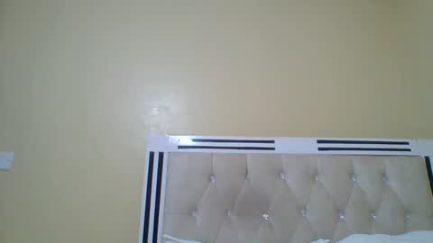Snapshot of smartqueen1 chatting on 05-25-26, 01:22 Katerina online show from 05-25-26, 01:22