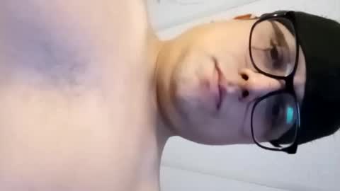 Snapshot of smilehiguy chatting on 12-17-24, 06:02 smilehiguy online show from 12-17-24, 06:02