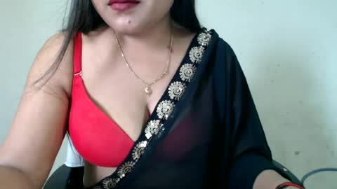 Snapshot of smiley_queen99 chatting on 07-09-26, 02:59 smiley online show from 07-09-26, 02:59
