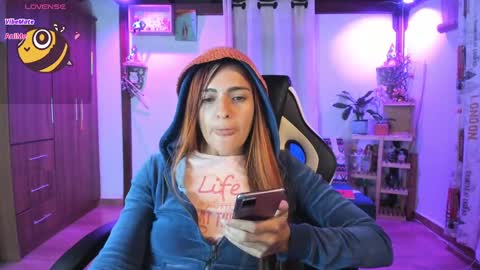 SmilingSalor online show from 03-07-25, 01:09