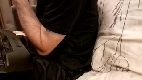 Smokeandwatching online show from 11-05-25, 12:43