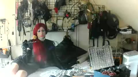 smokeslut365 online show from 07-05-26, 03:41