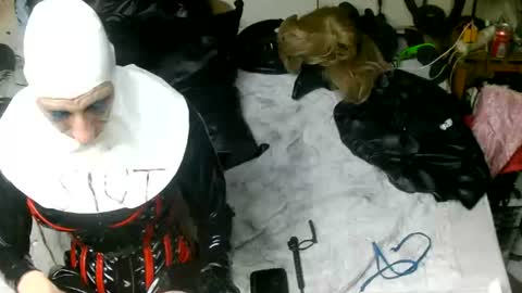 smokeslut365 online show from 07-13-26, 08:33
