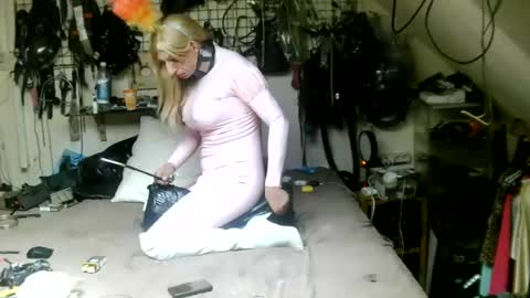 smokeslut365 online show from 07-24-26, 12:30