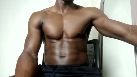 Snapshot of sneaky_link2 chatting on 07-25-26, 07:33 papi online show from 07-25-26, 07:33