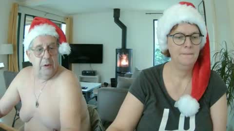 Snoeske and Woodwurm online show from 12-24-24, 02:22