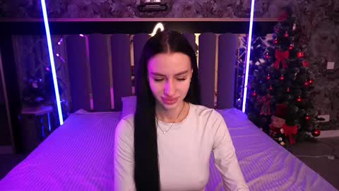 Snapshot of snow_whiteeex chatting on 01-09-26, 07:00 snow_whiteeex online show from 01-09-26, 07:00