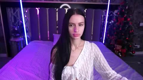 Snapshot of snow_whiteeex chatting on 01-10-26, 06:37 snow_whiteeex online show from 01-10-26, 06:37