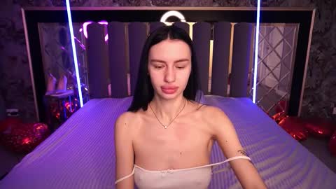 Snapshot of snow_whiteeex chatting on 02-12-26, 07:03 snow_whiteeex online show from 02-12-26, 07:03