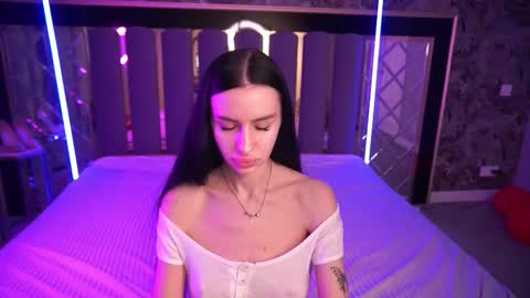 Snapshot of snow_whiteeex chatting on 03-03-26, 06:30 snow_whiteeex online show from 03-03-26, 06:30