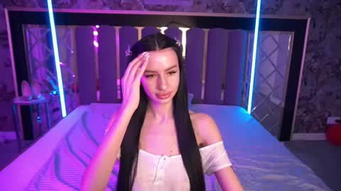 Snapshot of snow_whiteeex chatting on 03-12-26, 06:52 snow_whiteeex online show from 03-12-26, 06:52