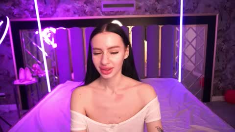 Snapshot of snow_whiteeex chatting on 03-25-26, 06:52 snow_whiteeex online show from 03-25-26, 06:52