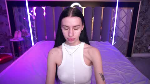 Snapshot of snow_whiteeex chatting on 04-06-26, 05:41 snow_whiteeex online show from 04-06-26, 05:41