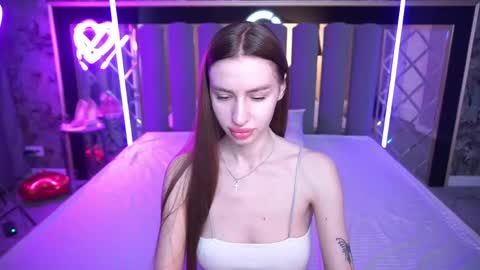 Snapshot of snow_whiteeex chatting on 04-14-26, 06:19 snow_whiteeex online show from 04-14-26, 06:19