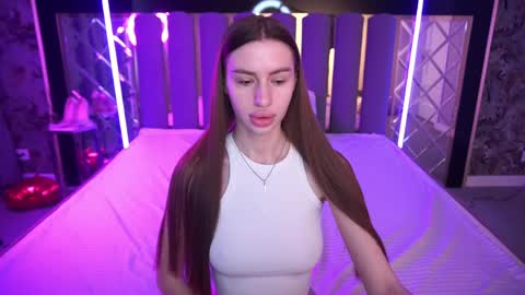 Snapshot of snow_whiteeex chatting on 04-15-26, 06:42 snow_whiteeex online show from 04-15-26, 06:42