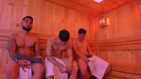 Snapshot of soccer_hot chatting on 01-13-26, 01:33 SOCCER HOT online show from 01-13-26, 01:33