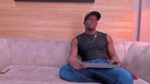 Snapshot of soccer_hot chatting on 04-01-26, 04:48 SOCCER HOT online show from 04-01-26, 04:48