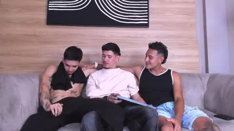 Snapshot of soccer_hot chatting on 04-14-26, 03:51 SOCCER HOT online show from 04-14-26, 03:51