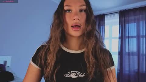 Snapshot of sofi___love chatting on 02-05-26, 11:15 Sofi online show from 02-05-26, 11:15