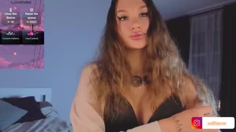 Snapshot of sofi___love chatting on 02-08-26, 08:12 Sofi online show from 02-08-26, 08:12