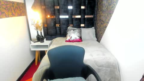 Snapshot of sofi_blake_ chatting on 04-01-26, 12:28 SOFI BLAKE online show from 04-01-26, 12:28