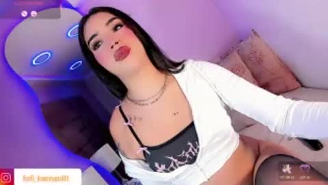 Snapshot of sofi_hdzz chatting on 06-16-26, 05:32 sofi_hdzz online show from 06-16-26, 05:32