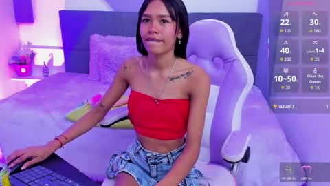 Snapshot of sofi_little2 chatting on 01-18-26, 06:23 Sofia online show from 01-18-26, 06:23