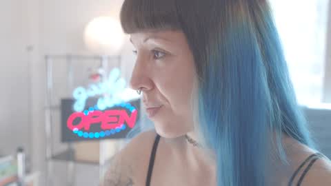 Sofi Mora online show from 01-06-25, 02:36