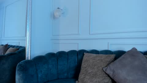 Sofi online show from 12-29-24, 01:06