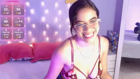 sofi smith online show from 12-11-24, 08:28