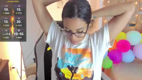 sofi smith online show from 03-12-25, 04:13