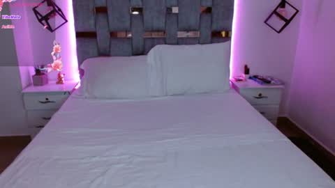 Snapshot of sofia_burman chatting on 07-21-26, 12:13 Sofi online show from 07-21-26, 12:13