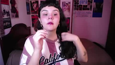 Snapshot of sofia_coolle chatting on 05-21-26, 09:33 Sofi online show from 05-21-26, 09:33