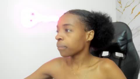 sofia_echeverri online show from 05-28-26, 11:51