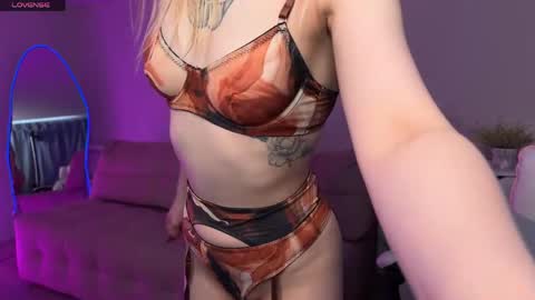 Sofia online show from 04-16-26, 02:45