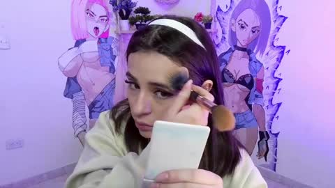 sofia_lara28 online show from 04-07-26, 12:16