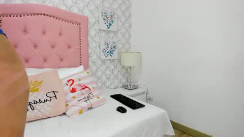 sofia_martinez9 online show from 06-24-26, 07:13