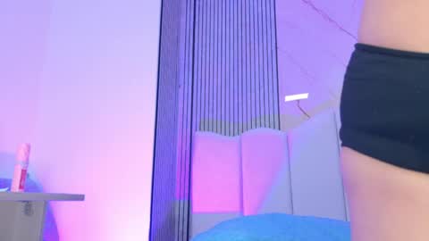 Sofia online show from 04-18-26, 03:10