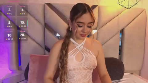 Snapshot of sofia_pamela_ chatting on 04-30-26, 06:47 online show from 04-30-26, 06:47