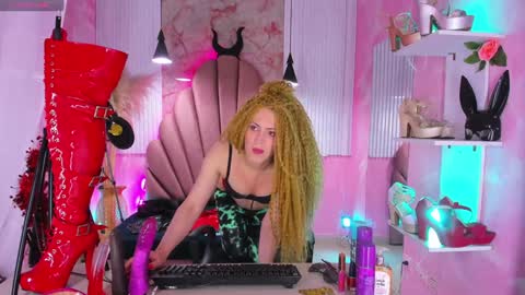 Sofia online show from 12-24-24, 02:22