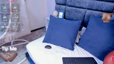 Snapshot of sofia_samuels chatting on 04-20-26, 07:44 Sofia Samuels online show from 04-20-26, 07:44