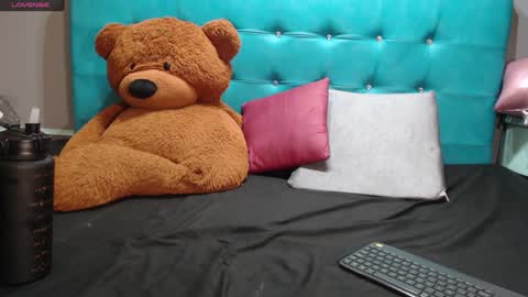 Sofa online show from 02-07-25, 05:29