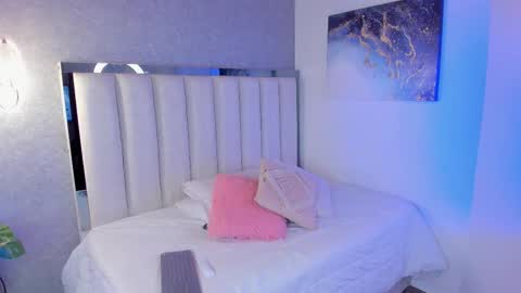 Snapshot of sofiaa_cortes chatting on 01-07-26, 11:56 Sofi online show from 01-07-26, 11:56