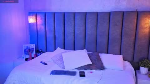 Snapshot of sofiaa_cortes chatting on 01-17-26, 12:32 Sofi online show from 01-17-26, 12:32