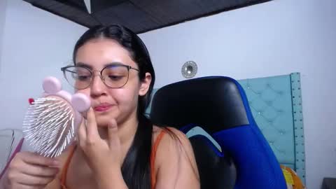 Snapshot of sofiaasexy19 chatting on 03-06-26, 12:12 Sofia online show from 03-06-26, 12:12