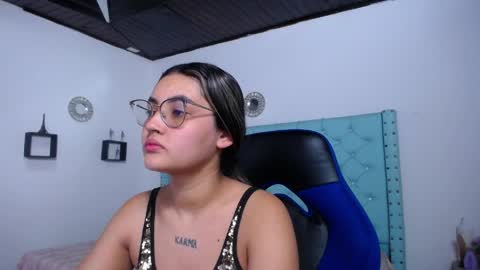 Snapshot of sofiaasexy19 chatting on 04-11-26, 10:19 Sofia online show from 04-11-26, 10:19